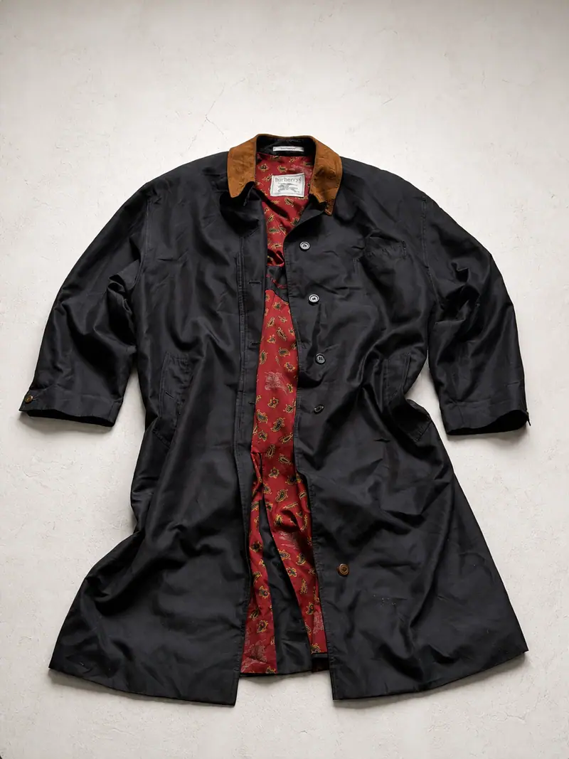Gabardina Burberrys negra cuello pana camel forro paisley rojo talla 42 — image 6 of 7
