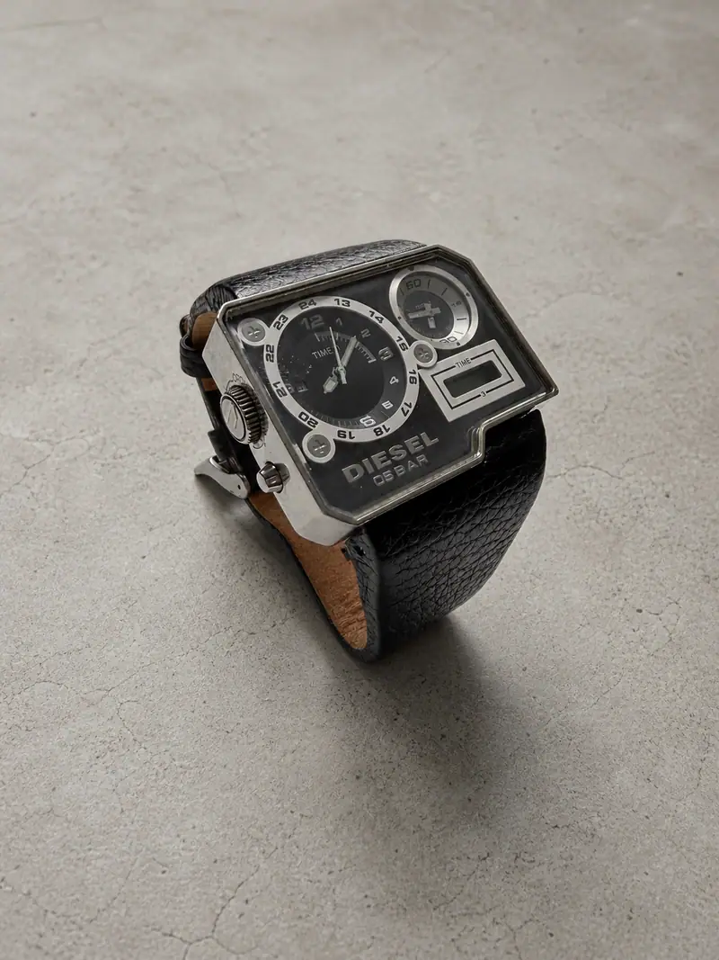 Reloj Diesel DZ7101 oversize acero triple hora piel negra