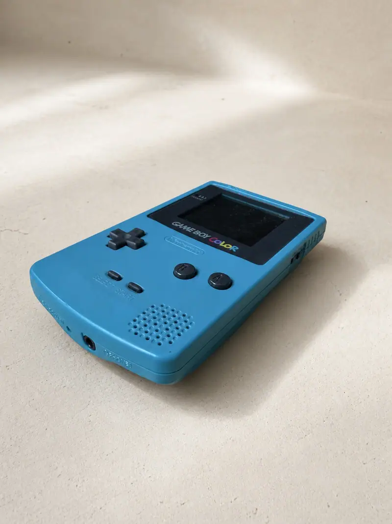 Game Boy Color bundle, teal + box + 5 games (Zelda DX, Pokémon…)