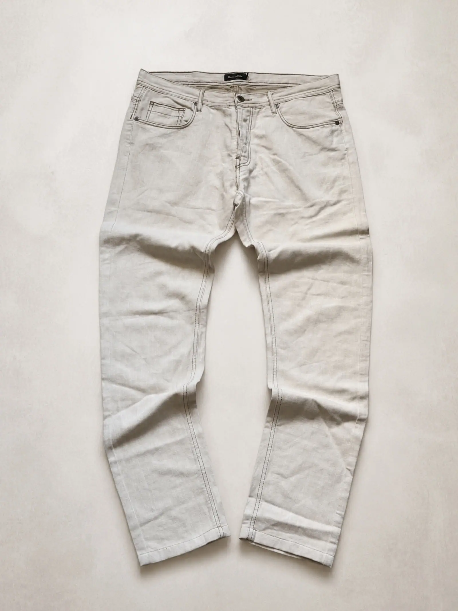Massimo Dutti — Cream Contrast-Stitch Jeans