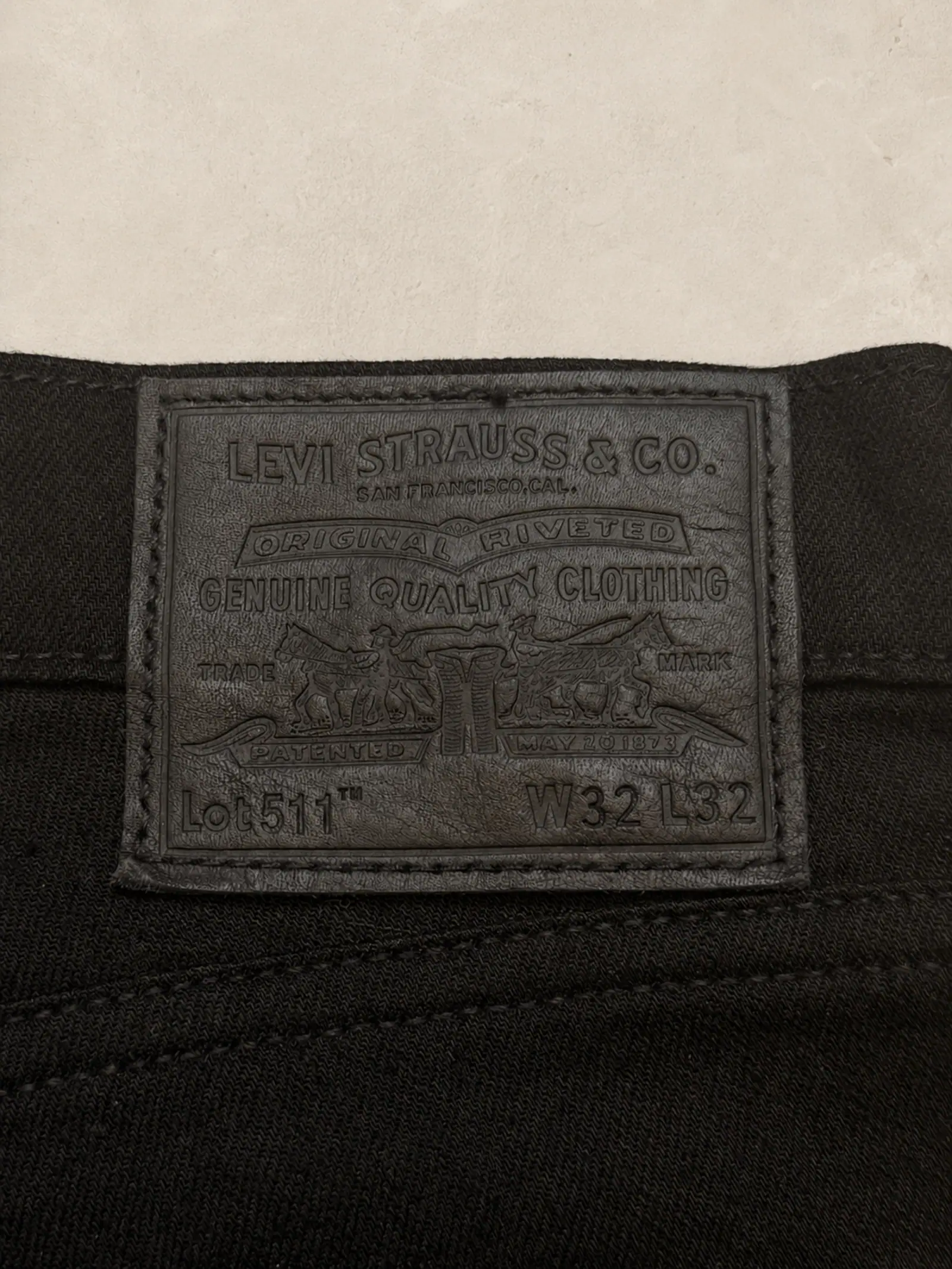 Levi's — 511 Black Slim Jeans